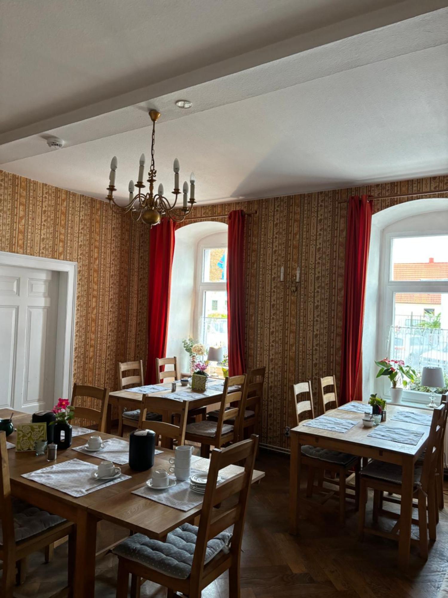 Pension Gutshaus Halle  Extérieur photo