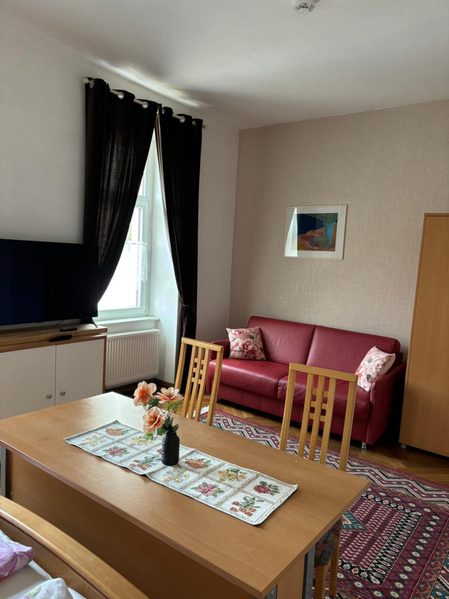 Pension Gutshaus Halle  Extérieur photo